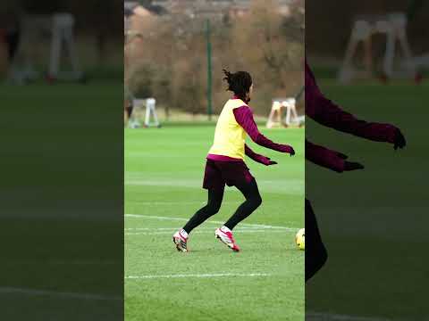 Training Spotlight: Hannibal 🔦 Happy birthday to our number 28 🎂 #BurnleyFC #football