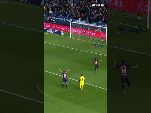 El gol de Roncaglia en el #OsasunaVillarreal de la temporada 2019/20 #LaLigaHighLights