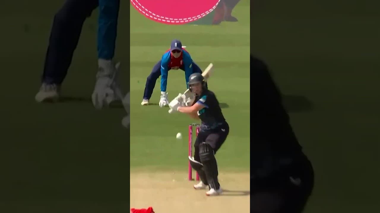 Lauren Bell’s opening over 🆚 New Zealand 👏