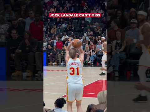 17 Points and 4 threes in the first half 🔥🔥🔥🔥 #nba #hawks #jocklandale