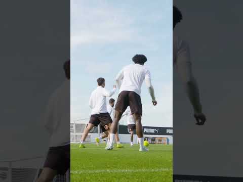 Renzo entrena con el grupo ⚽| VALENCIA CF