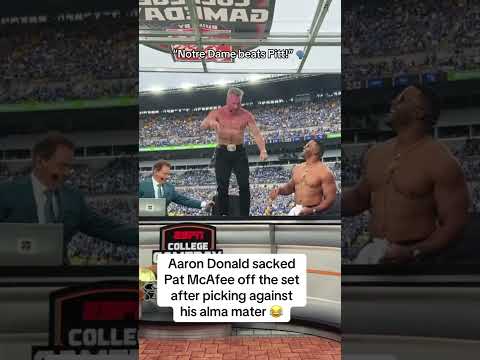 Aaron Donald was having none of it 😂