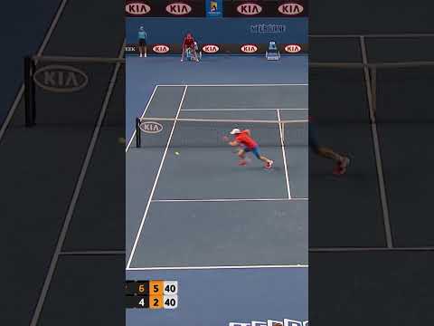 Murray has to HUSTLE to win this point! 🥵