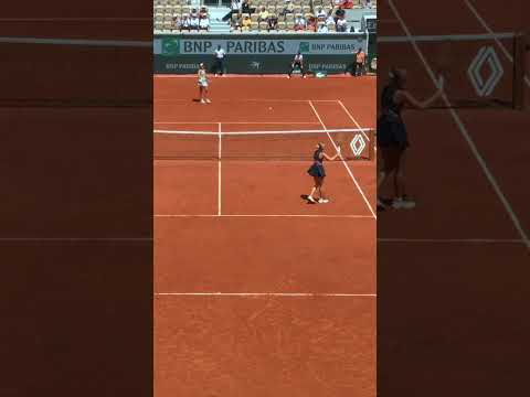 Potapova’s incredible reflexes on this point 💪 #RolandGarros #Potapova #Tennis