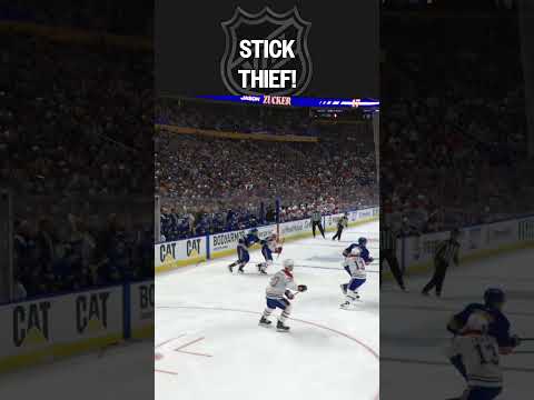 Hey! Come back here with that! 😂🚔🏒