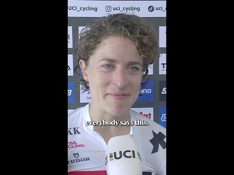 Marlen Reusser's emotional response to being crowned world champion ❤️