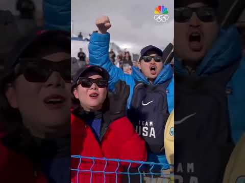 Two-time champion Chloe Kim drops a massive 90.25 to lead Team USA in the women's halfpipe. ❄️🏂