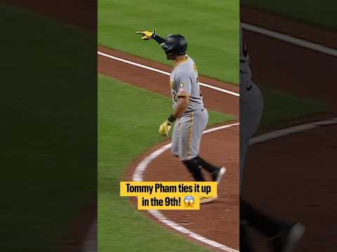 Tommy Pham ties it up in the 9th! 😱