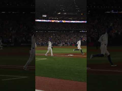 The moment George Springer sent Toronto into a FRENZY 😱