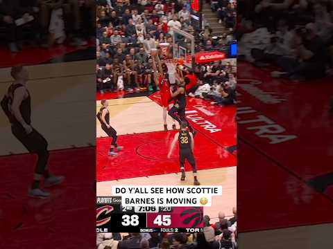 Crazy spin to slam by Scottie 🤯