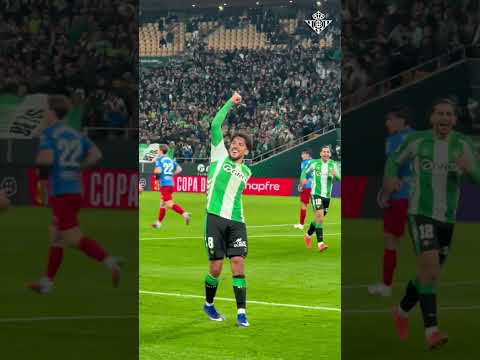 ¡DOBLETE DEL CHIMY Y REMONTAMOS! 🔥🔥🔥 #shorts #realbetis