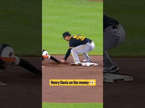 Can never get tired of these Henry Davis throw outs!