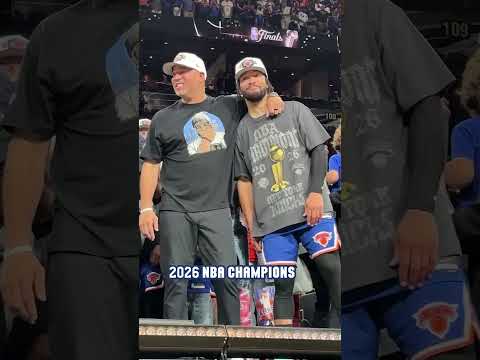 soaking it all in😁 #nyknicks #nbachampions #nba