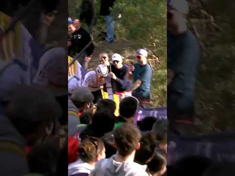 Off he goes! 🔥 Mathieu van der Poel launches a devastating attack to go clear in Benidorm! 🌈