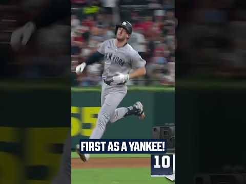 Ryan McMahon connects on his first Yankees dinger! 💪