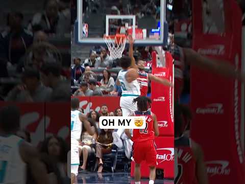 Miles Bridges with the hammer!