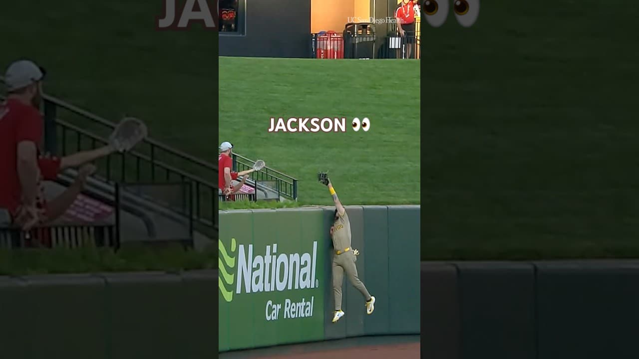Jackson Merrill, everyone. #mlb #baseball #sports #padres #highlights #catch #jacksonmerrill