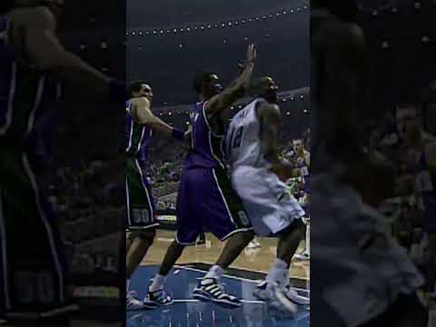 Dwight Howard's first NBA bucket!