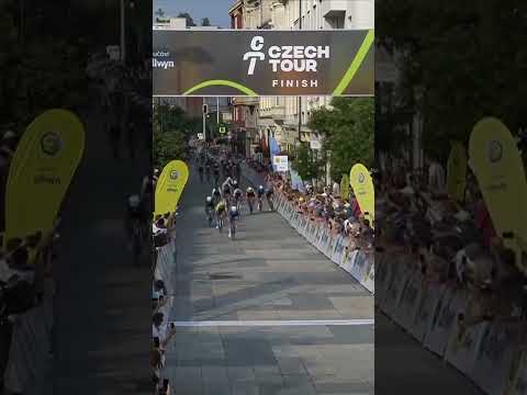 Liam Walsh takes a huge win on Stage 3 of the Czech Tour! 👏