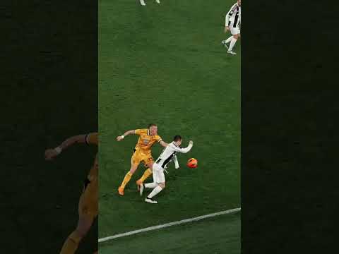 Pure class 🎩 | #zhegrova #juventus #skills