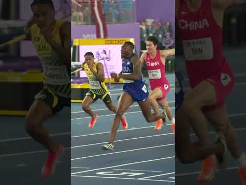 TRIPLE world champion in the 60m hurdles for Grant Holloway #worldindoorchamps