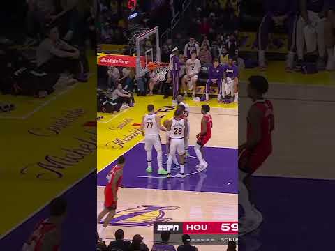 Tari dashing through the snow ❄️ #rockets