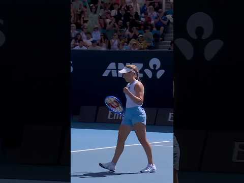 Backhand BRILLIANCE! 😍