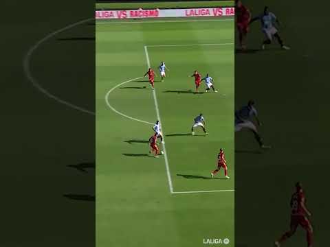 El gol de Moi Gómez en el #CeltaOsasuna de la 2023/24 #LaLigaHighLights #shorts