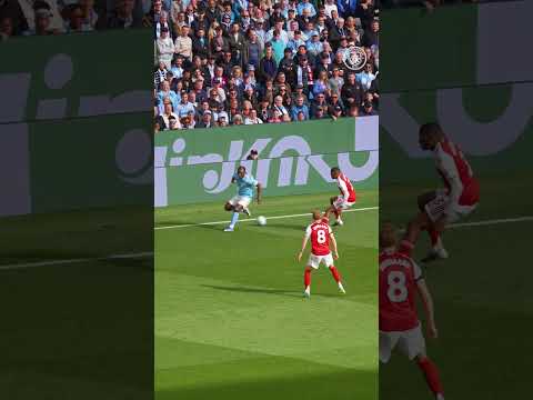 You can try, but you won’t stop Doku 🇧🇪 #doku #mancity #premierleague #arsenal #skills #running