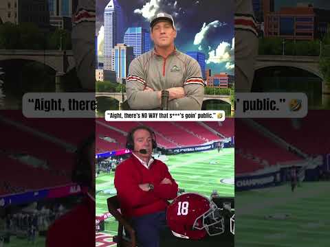 Ms. Terry put Nick Saban playing the accordion on their Christmas card 🤣🎄