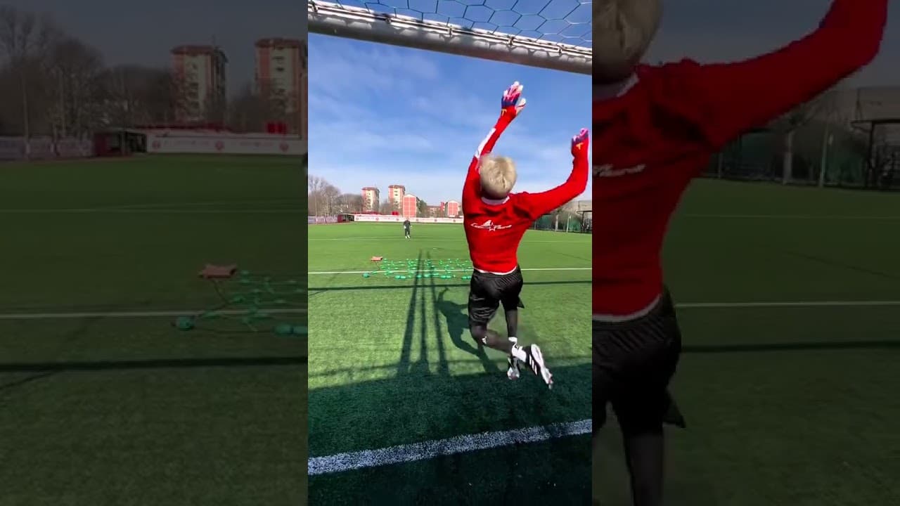 These saves are ridiculous 😭🧤 (via moderngoalkeeping/IG)