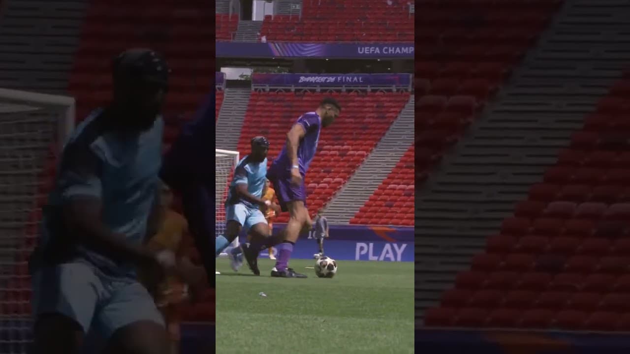Giannis Antetokounmpo's got skills 🤩⚽️ (via @giannis_an34/IG)