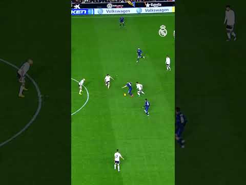 9️⃣ #Benzema 9️⃣ #ValenciaRealMadrid