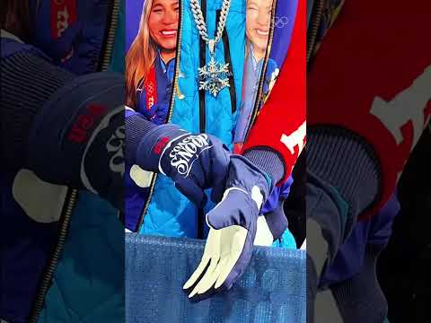 Coach Snoop bringing the Team USA drip to the snow. 🇺🇸❄️