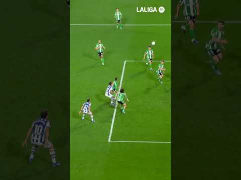 El efecto mariposa de este PARADÓN en ANOETA 💫 #LALIGAHighlights #realbetis #shorts