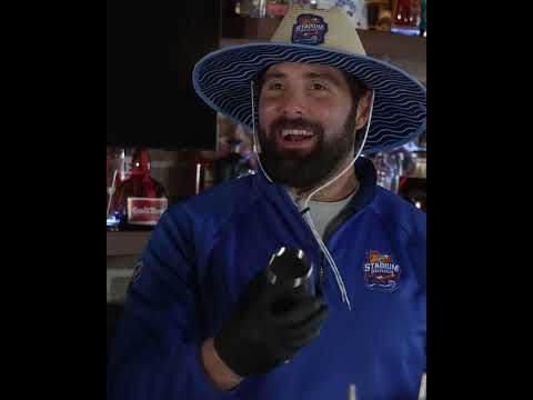 'Big Rig' tries famous cocktail with a cigar 😮‍💨