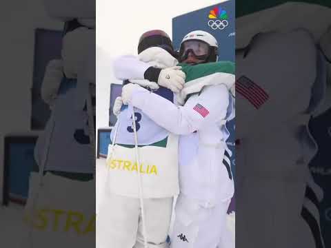 Jakara Anthony throws down in the final run to capture dual moguls gold for Australia. 🥇🇦🇺