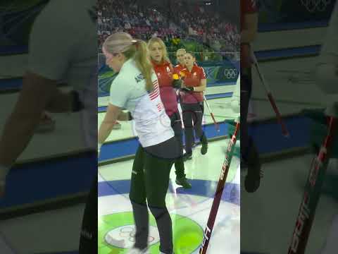 Team USA bounces back after losing to Italy in Women's #Curling and beats Denmark 10-3!