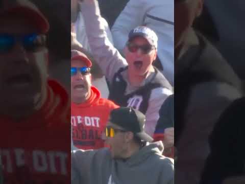 RILEY GREENE FOR THE LEAD 🤯