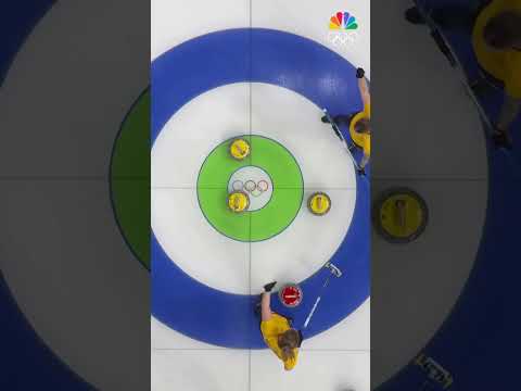 A precise throw for a double takeout in the eighth end secured Sweden a win  💪🇸🇪
