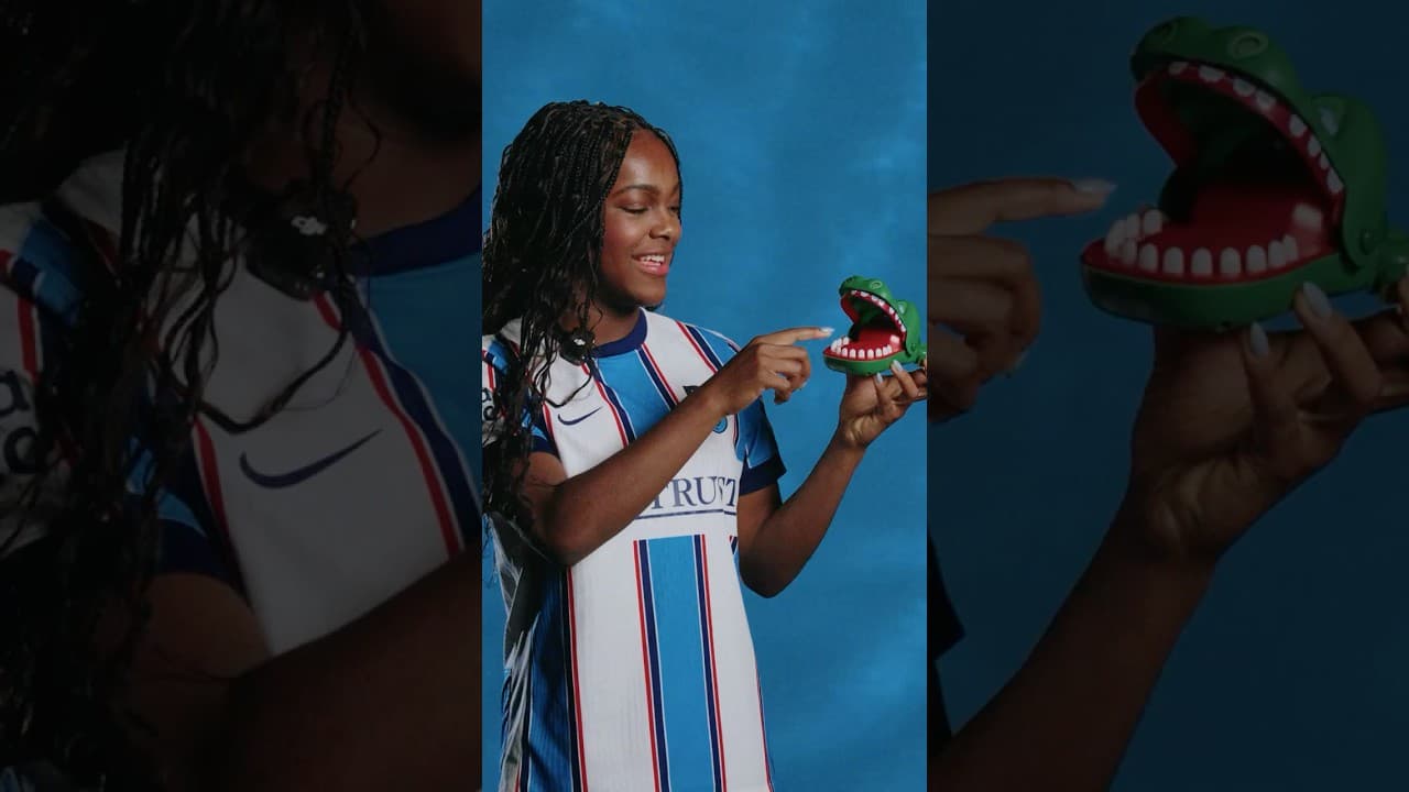 No fingers were harmed in the making of this video (probably)🐊