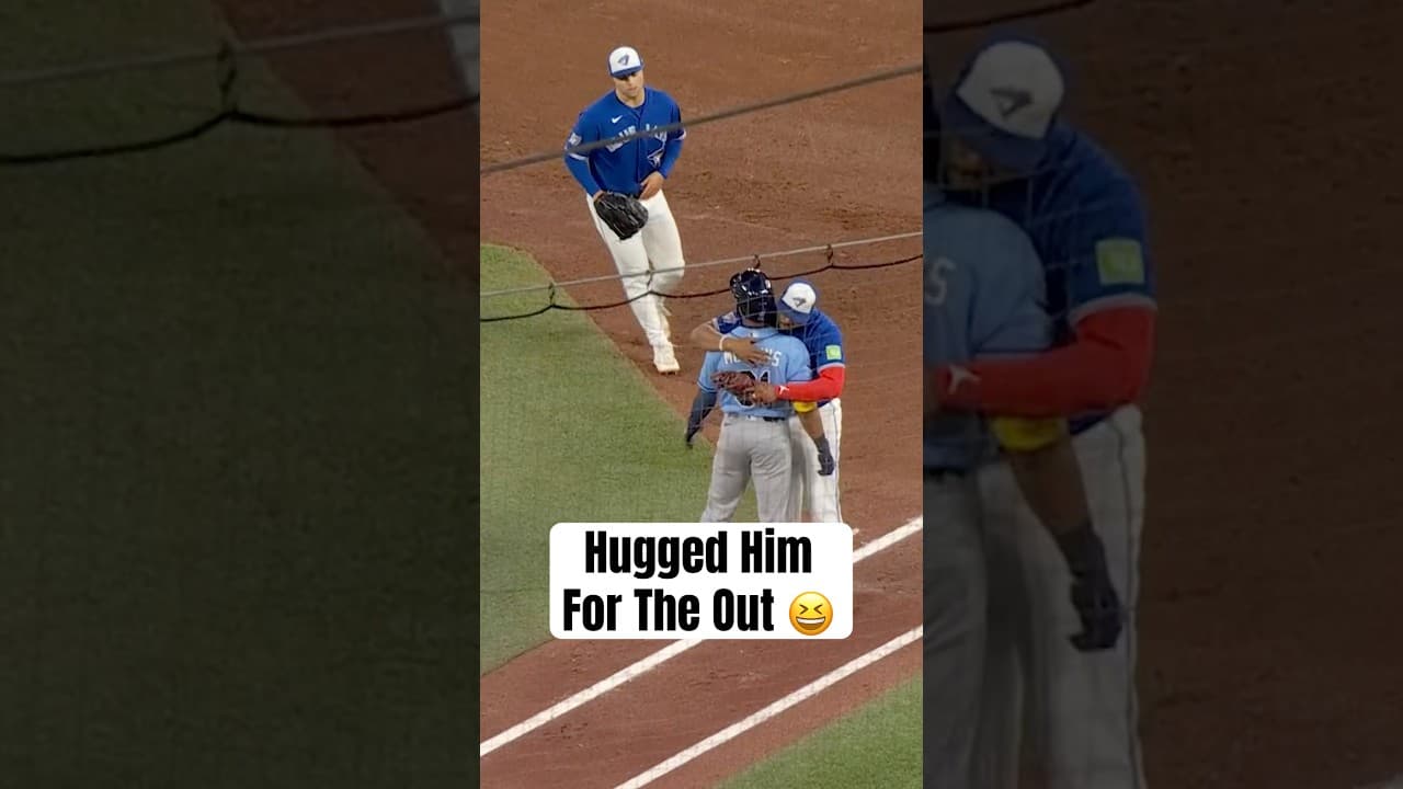 Vladimir Guerrero Jr. tagged Cedric Mullins with a hug 🤣 #MLB #BlueJays