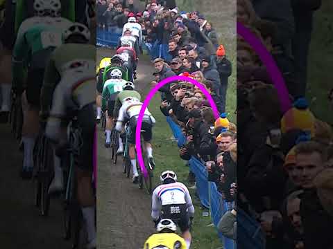 Not cool! ❌ Mathieu van der Poel lead the X2O Trofee in Loenhout despite this fan making contact!