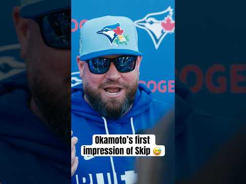 Don’t worry Okamoto, Schneider isn’t scary 🤣和真、心配しなくても、シュナイダー監督はそんなに怖くないよ〜！#MLB #BlueJays #Toronto