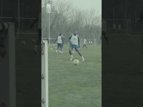 Focus on #SevillaRealOviedo #realoviedo #laligaeasports #training #players #soccer #laliga #ro