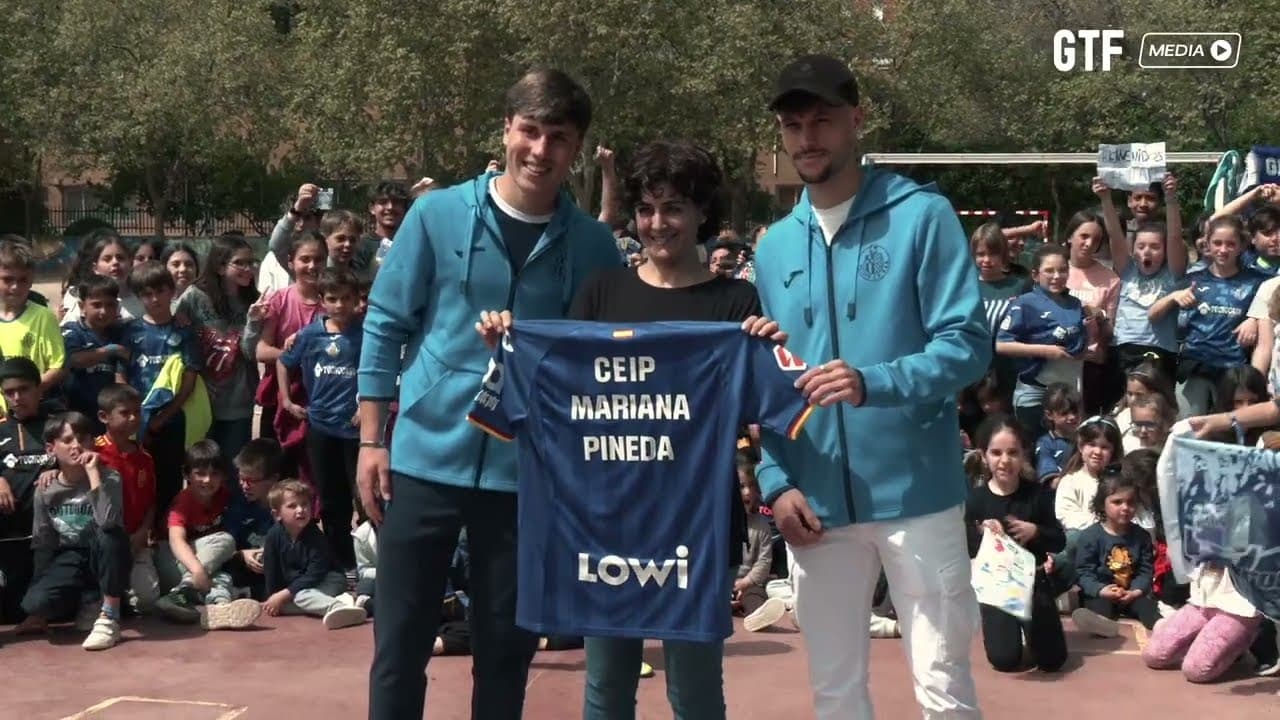 #NosVamosAlCole Colegio Mariana Pineda | Davinchi y Bima dan una sorpresa a los más pequeños