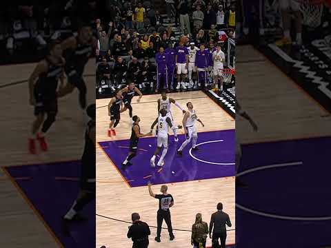 DUNN BLOCK! BROOKS FOR THREE! #shorts