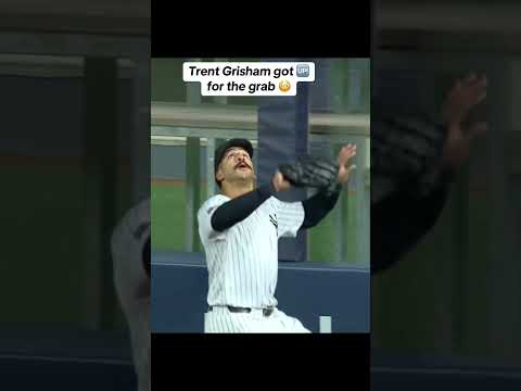 Trent Grisham with the grab 💪