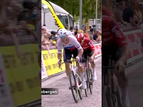 Jonas Abrahamsen wins the third edition of the Muur Classic Geraardsbergen in spectacular style! 🤩👏