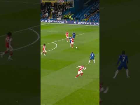 DEFENCE TO ATTACK AS ARSENAL SCORE!